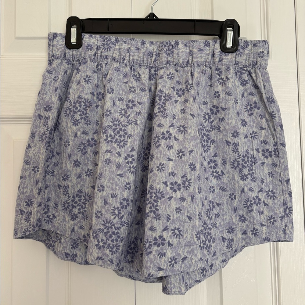 Patagonia Garden Island Short Size Medium *NWT*